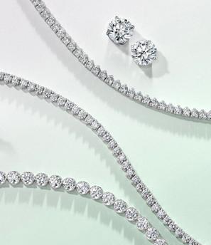 Assortment of fine jewelry pieces 